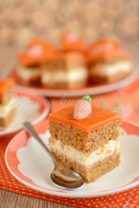 ciasto marchewkowe z polewą4