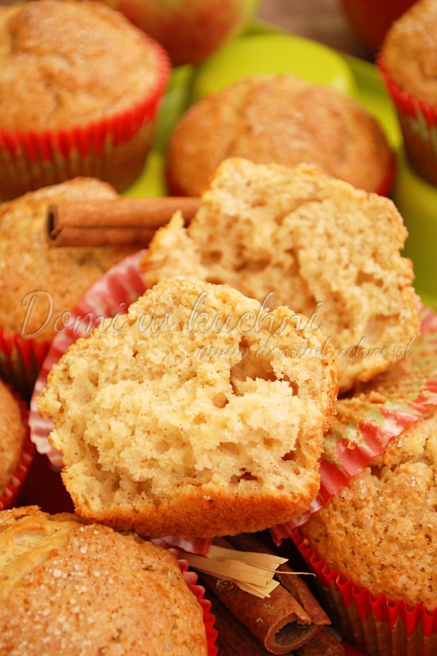 Muffinki jabłkowo-orzechowe