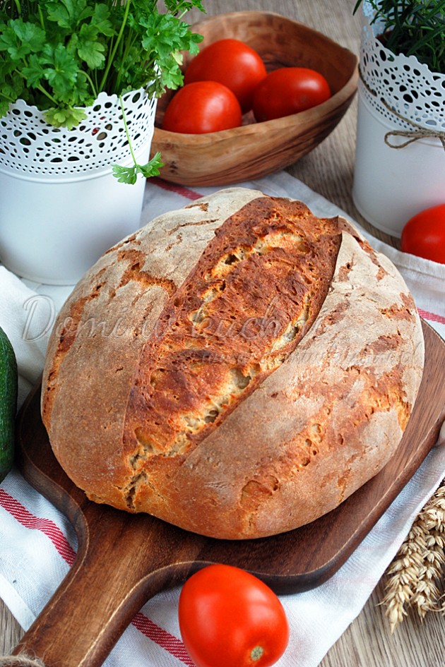 Delikatny chleb pszenny na zakwasie